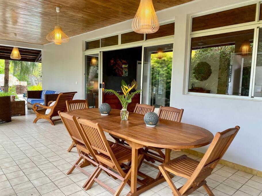 Villa Hoama Lodge Moorea Teavaro Bagian luar foto