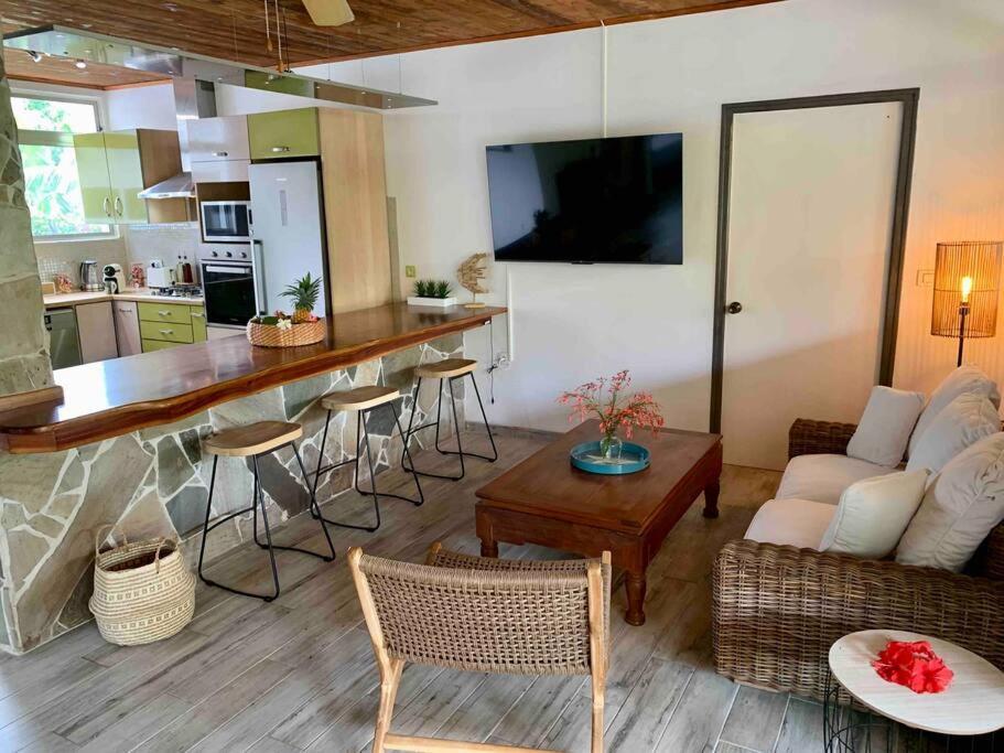 Villa Hoama Lodge Moorea Teavaro Bagian luar foto